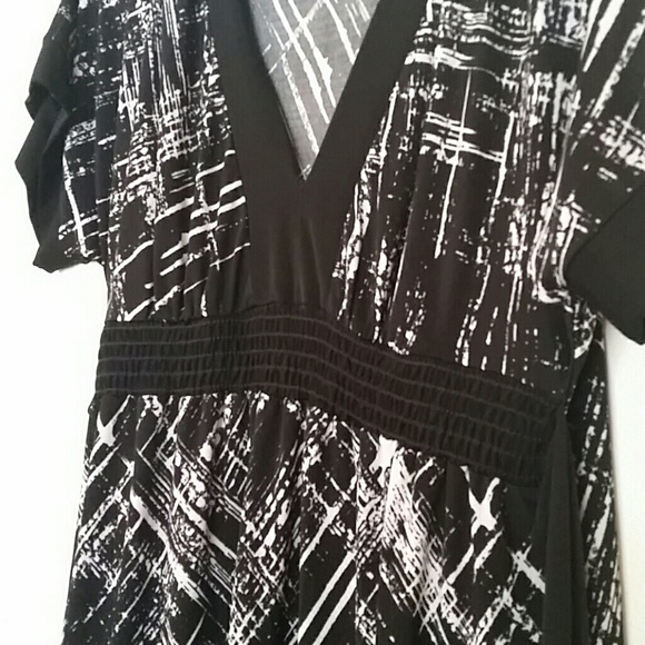 Flirty Dress - Picture 3 of 5